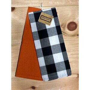 NWT! Pair of kitchen hand towels. Fall colors